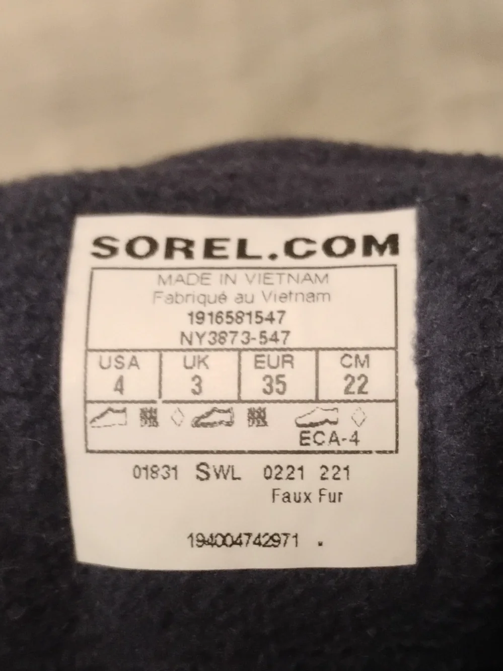 Sorel Kids Pink and Navy Puffer Winter Boots Size 4
